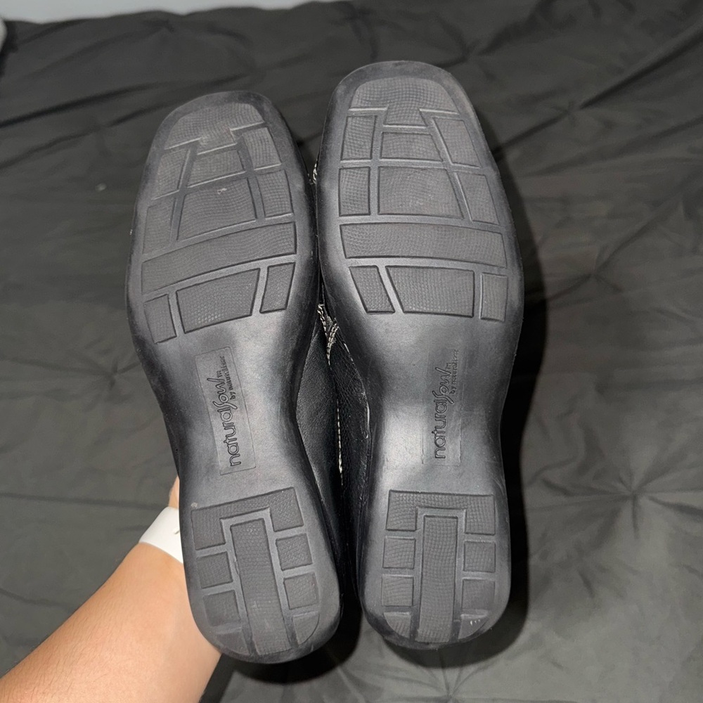 Natural Soul by Natrualizer Black Camelia Closed Toe Slip-On Shoes Womens Size 7 - Picture 5 of 6